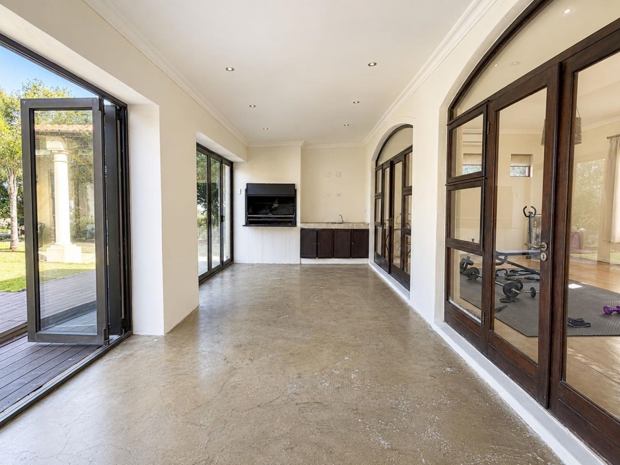 To Let 4 Bedroom Property for Rent in Klein Zevenwacht Western Cape